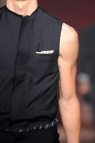 Look 9